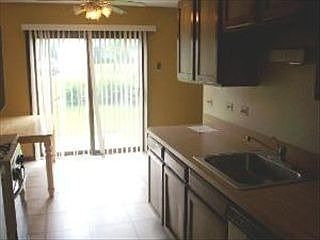 5th image of 1064 Glouchester Hbr