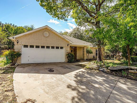 3rd image of 120 Hillside Ct