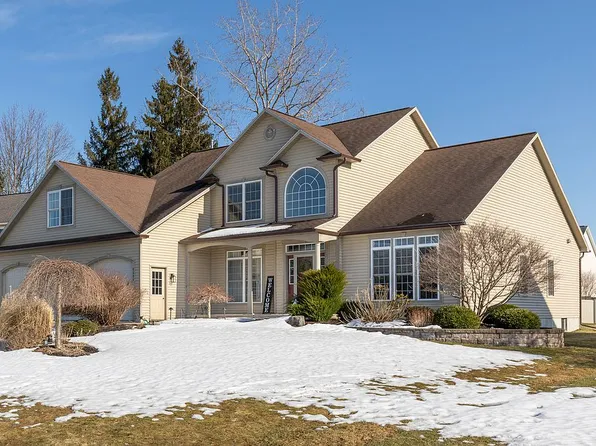 8294 Codys Cors, Cicero, NY 13039