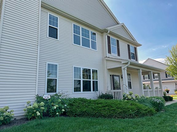 2nd image of 2865 Glacier Way Unit D