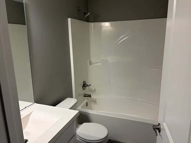 442 Honeysuckle Creek Dr — Photo 16