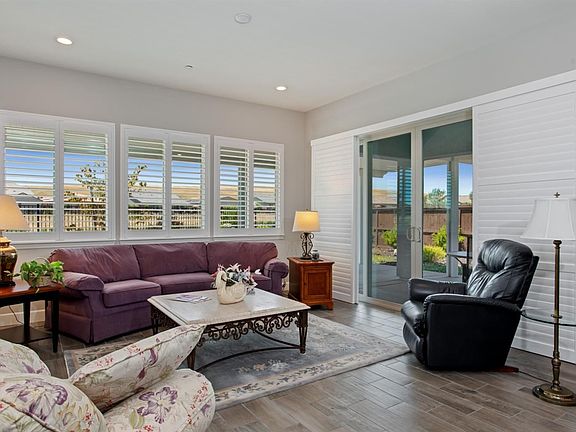 2nd image of 7030 De La Vina Dr