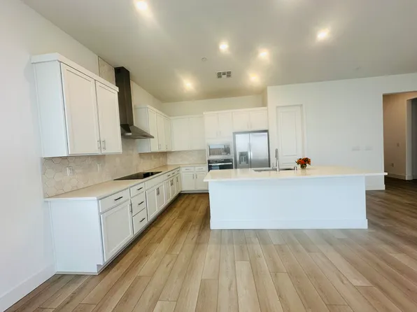 527 E Fiorino St, Mountain House, CA