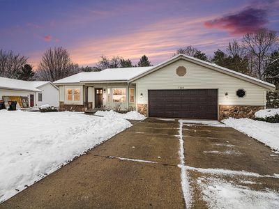 7368 21st Ave SW, Jenison, MI, 49428