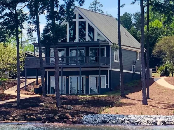 1130 Meares Dr, Seneca, SC 29672