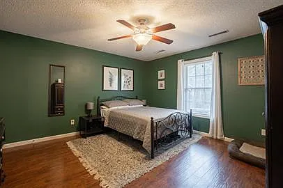20 Doctors Ct — Photo 25