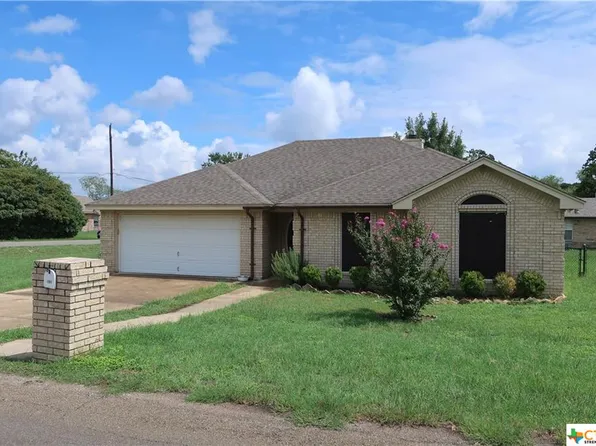 101 Surrey Ln, Gatesville, TX 76528