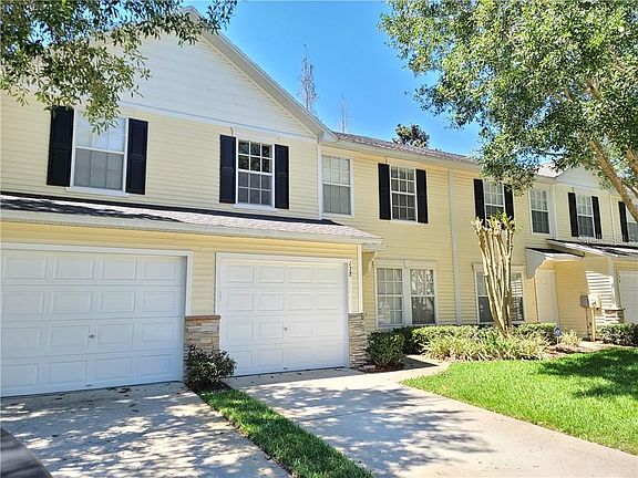 2nd image of 138 Woodknoll Pl