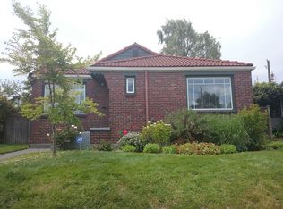 8047 22nd Ave NW, Seattle, WA 98117
