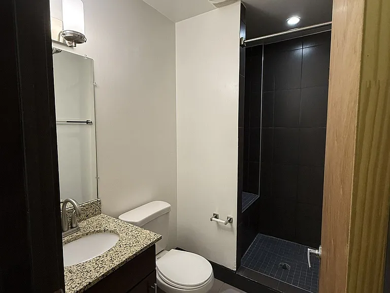 Cobblestone Commons — Photo 14