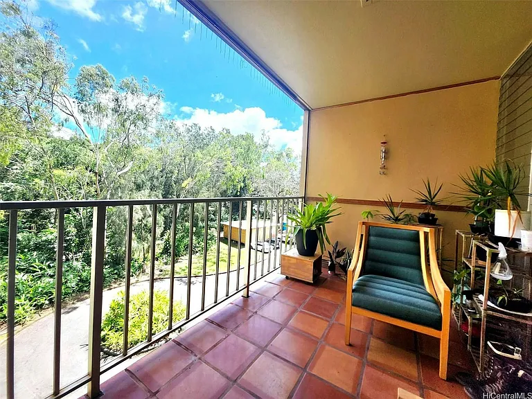 95-273 Waikalani Dr — Photo 2