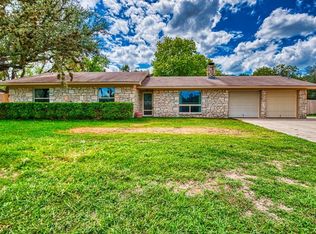 967 Ranchero Rd, Kerrville, TX 78028