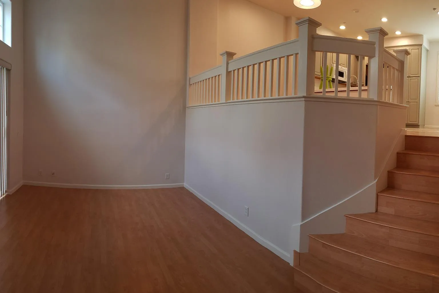 2 bed, 2.5 bath, 1203 sqft, $3,100 — Photo 2