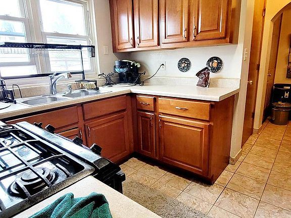 5th image of 3768 S 22nd St