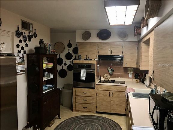 4th image of 5440 72nd Ave N
