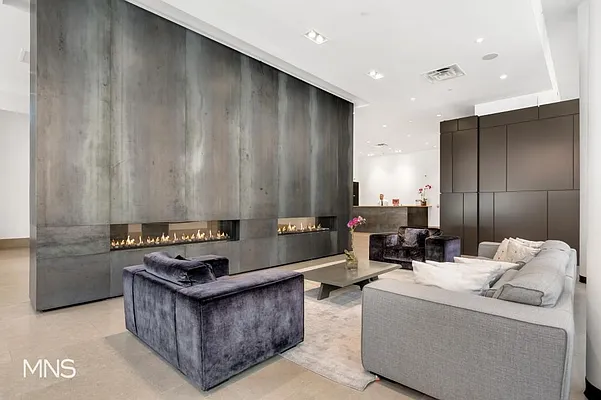 Rented by MNS | media 14