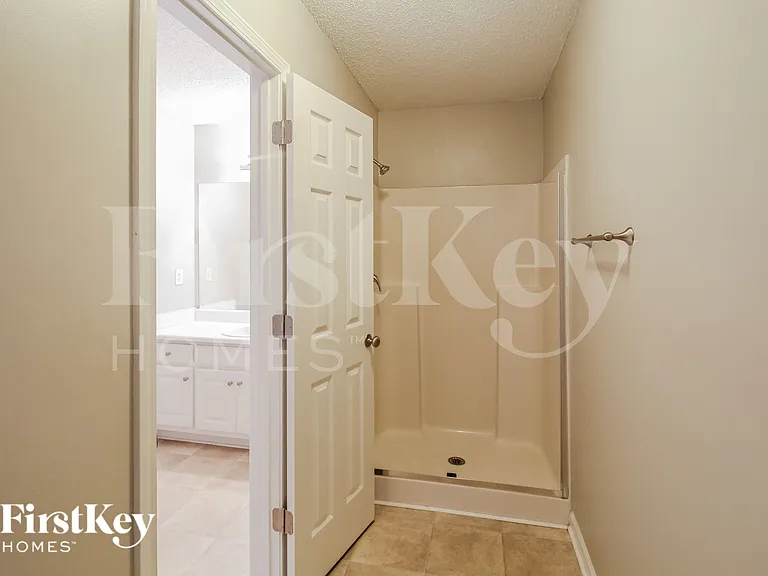 5354 Crown Oaks Dr — Photo 8