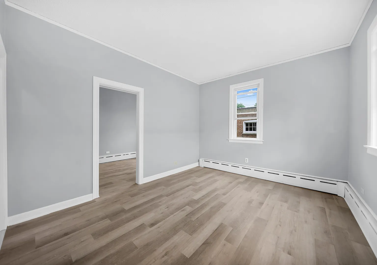2 bed, 950 sqft, $1,550 — Photo 4