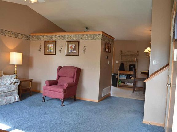 2nd image of 2593 Admiral Dr