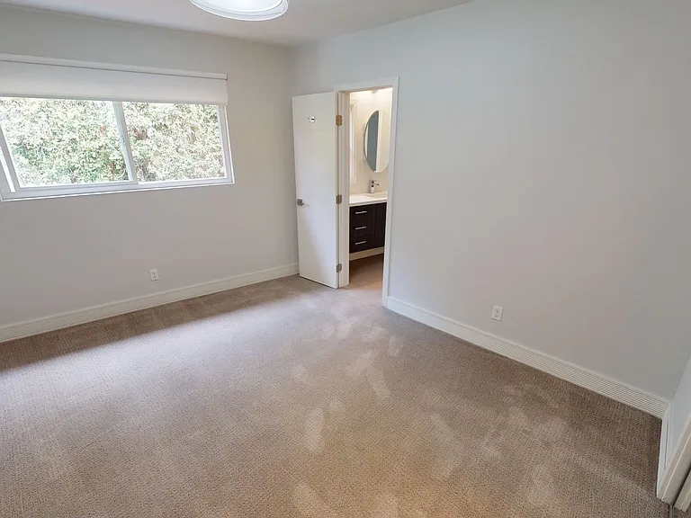 BWD - Bronwood Apartments — Photo 13