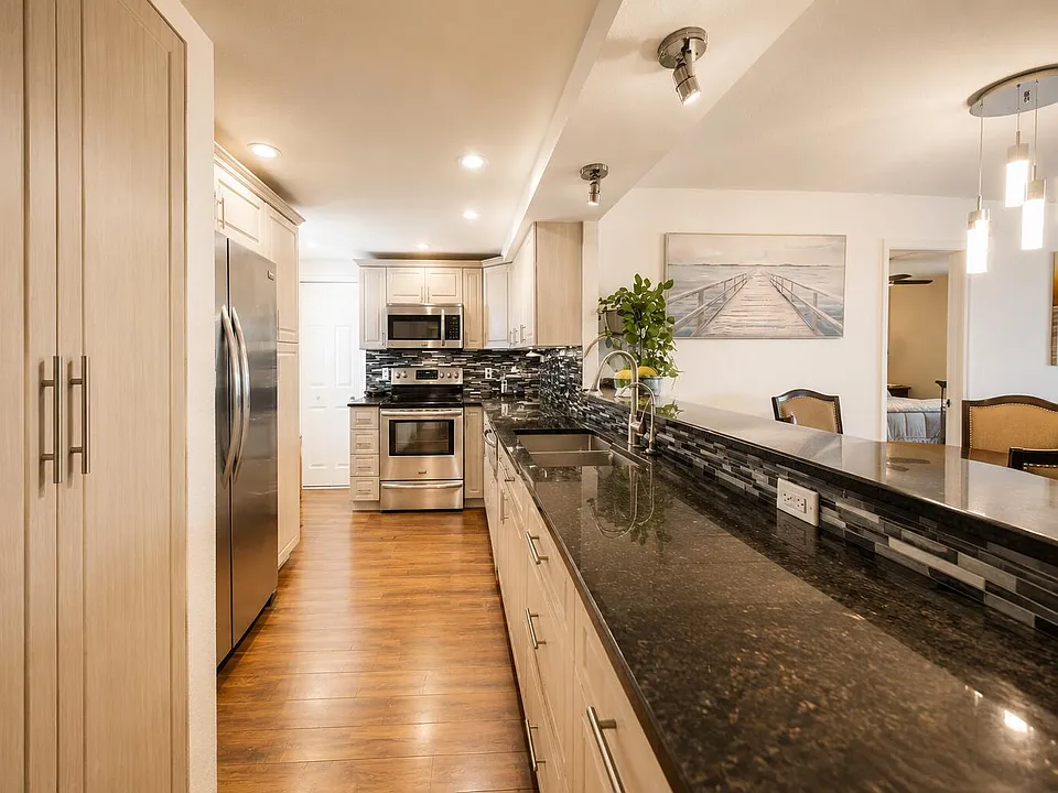 5201 NW 2nd Ave #4150