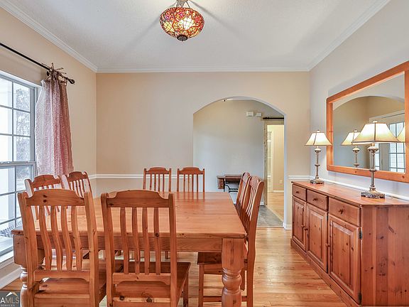 4th image of 20 Grange Way