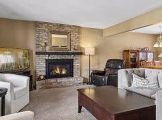 1912 Serendipity Ct, New Brighton, MN 55112