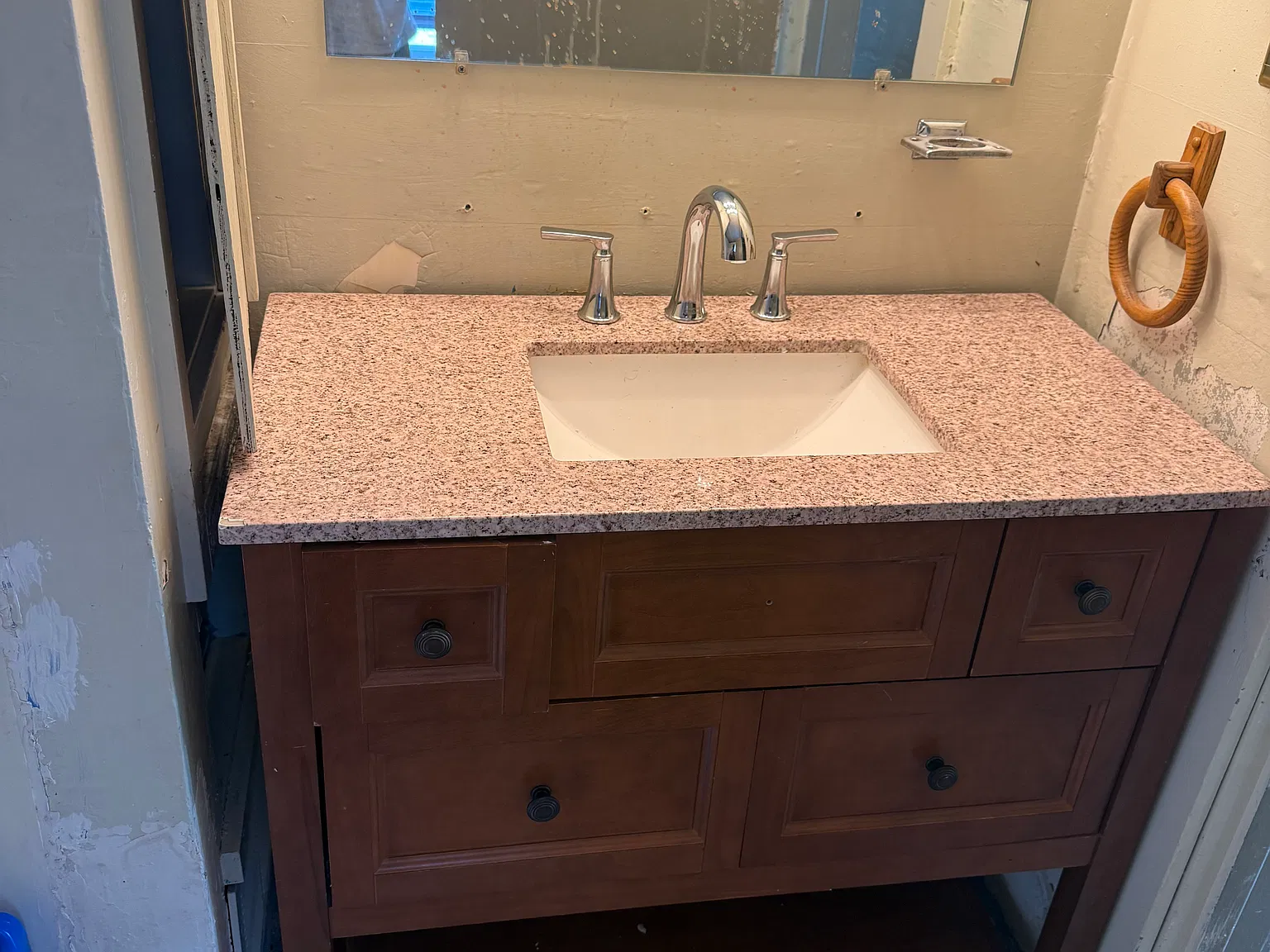 2 bed, 900 sqft, $1,250 — Photo 4