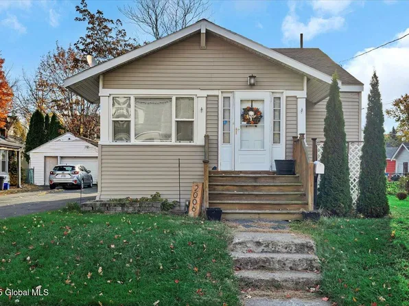 2006 9th Street, Rensselaer, NY 12144