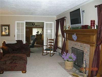 5th image of 1167 Brookview Ave