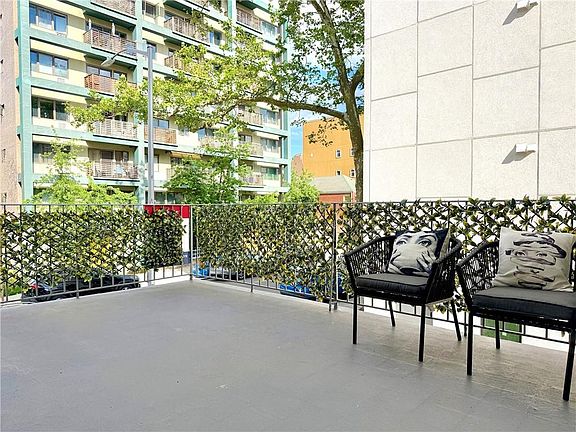4th image of 2934 Brighton 4th St APT 1
