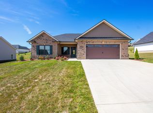 1024 Cabot Cv, Jonesborough, TN 37659