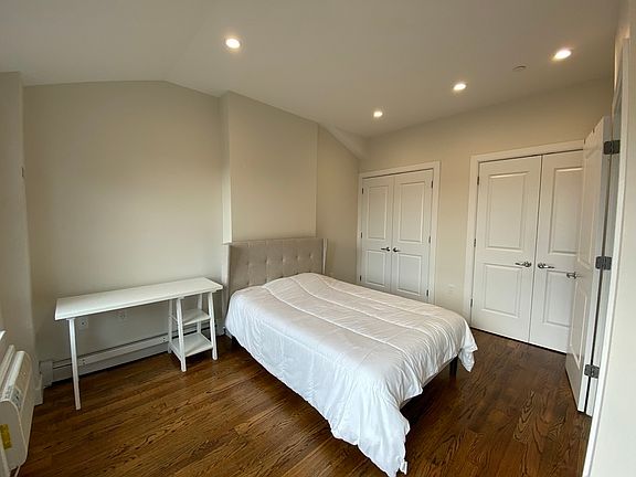 4th image of 456 E 29th St #4A