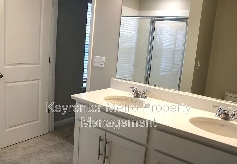 9818 Ruby Lockhart Blvd — Photo 35