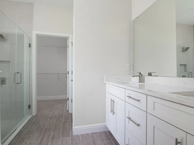 11045 E Bay St — Photo 21