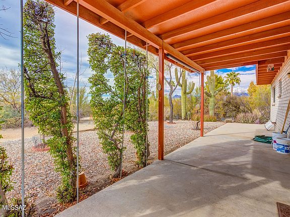 5th image of 620 S Avenida Princesa