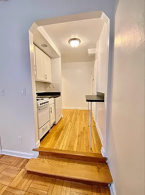 Rented by Waverly Realty Associates | media 4