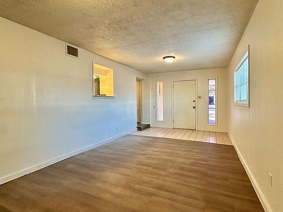 3rd image of 2716 Southwestern Ave