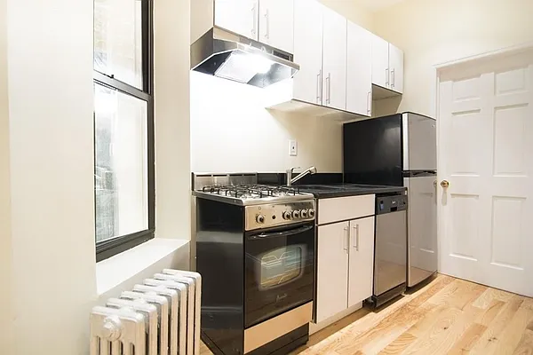 Rented by Platinum Properties | media 27