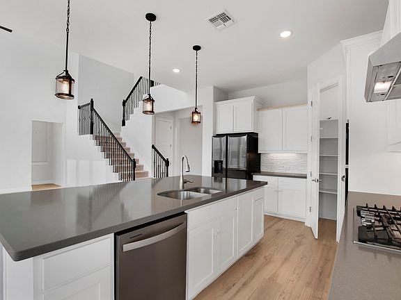 3rd image of 1133 Diamond Dove Dr