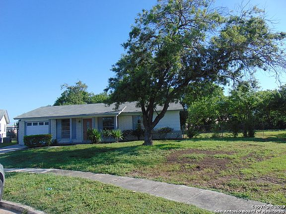 2nd image of 5835 Woodhollow