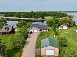 32406 Starland Shore Dr, Dent, MN 56528