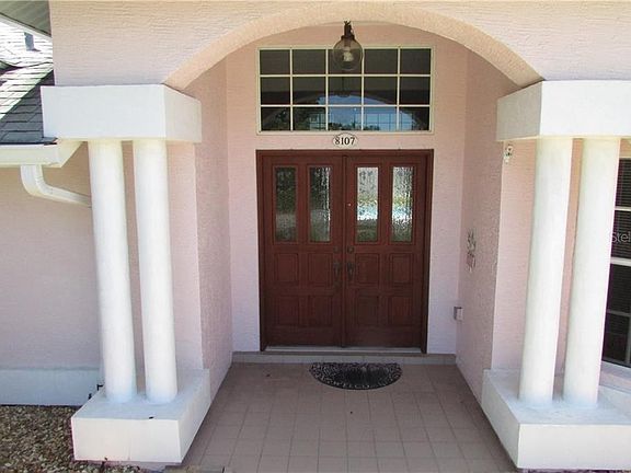 4th image of 8107 Millwood Dr