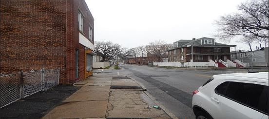 5th image of 169 Tremont Ave