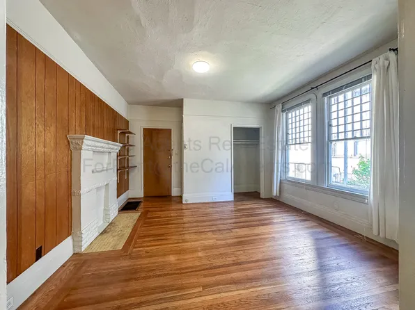 2710 Haste St, Berkeley, CA