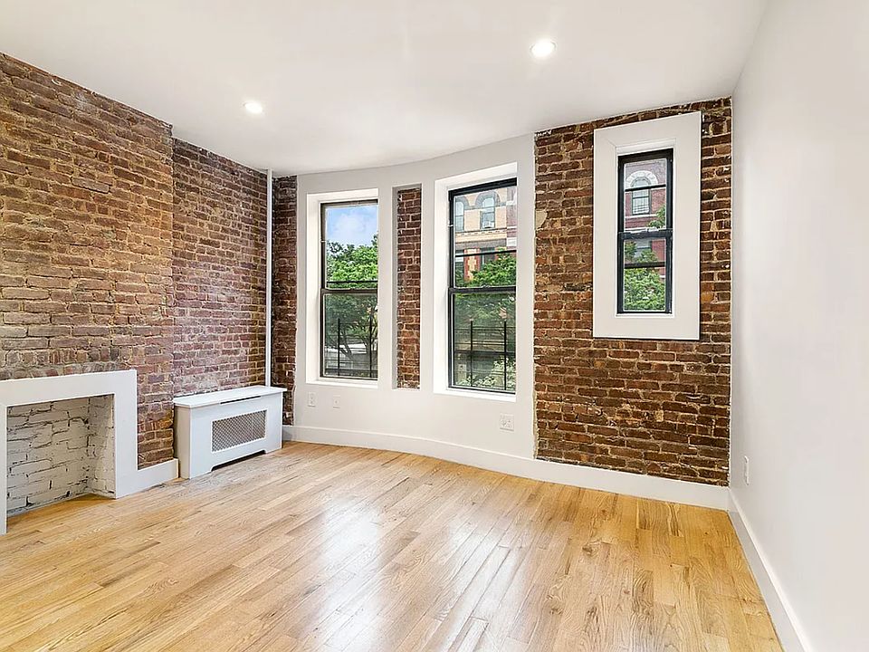 1st image of 536 Bergen St APT 3
