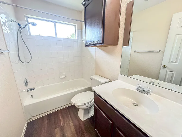 1101 Whitley Dr — Photo 18