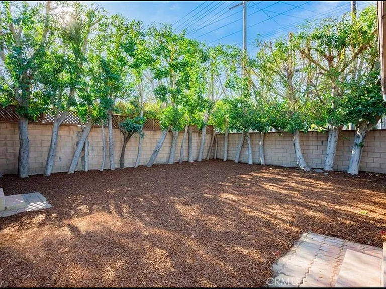 8960 Helms Pl — Photo 14