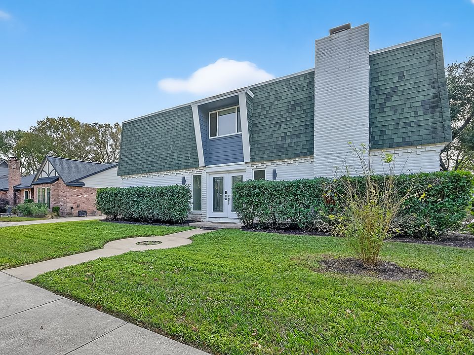 1st image of 16117 Singapore Ln