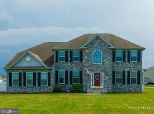 26 Norbeck Dr, Bunker Hill, WV 25413